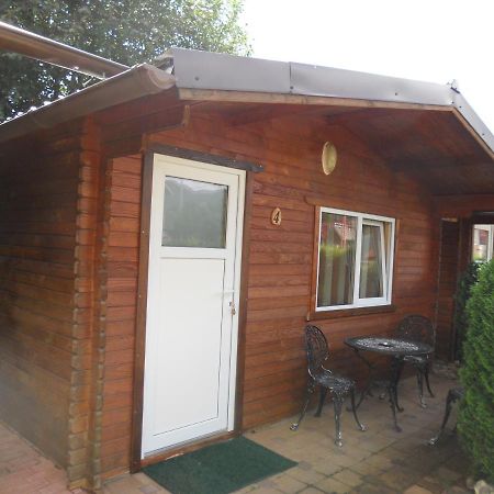 Pension, Camping & Biker Station Zur Deutschen Eiche Ciocanesti Εξωτερικό φωτογραφία