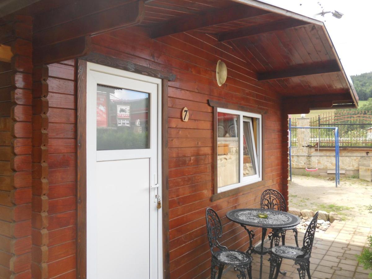 Pension, Camping & Biker Station Zur Deutschen Eiche Ciocanesti Εξωτερικό φωτογραφία