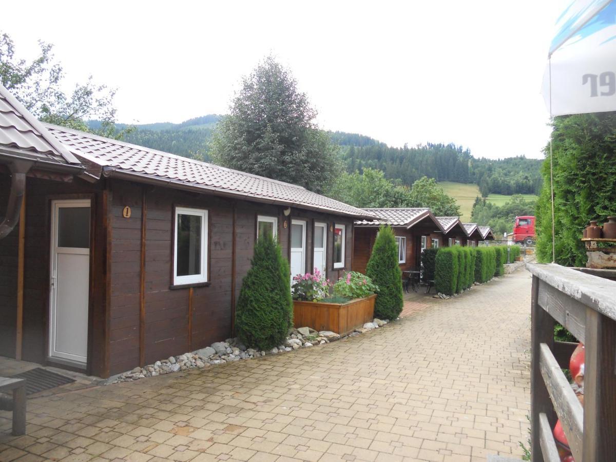 Pension, Camping & Biker Station Zur Deutschen Eiche Ciocanesti Εξωτερικό φωτογραφία