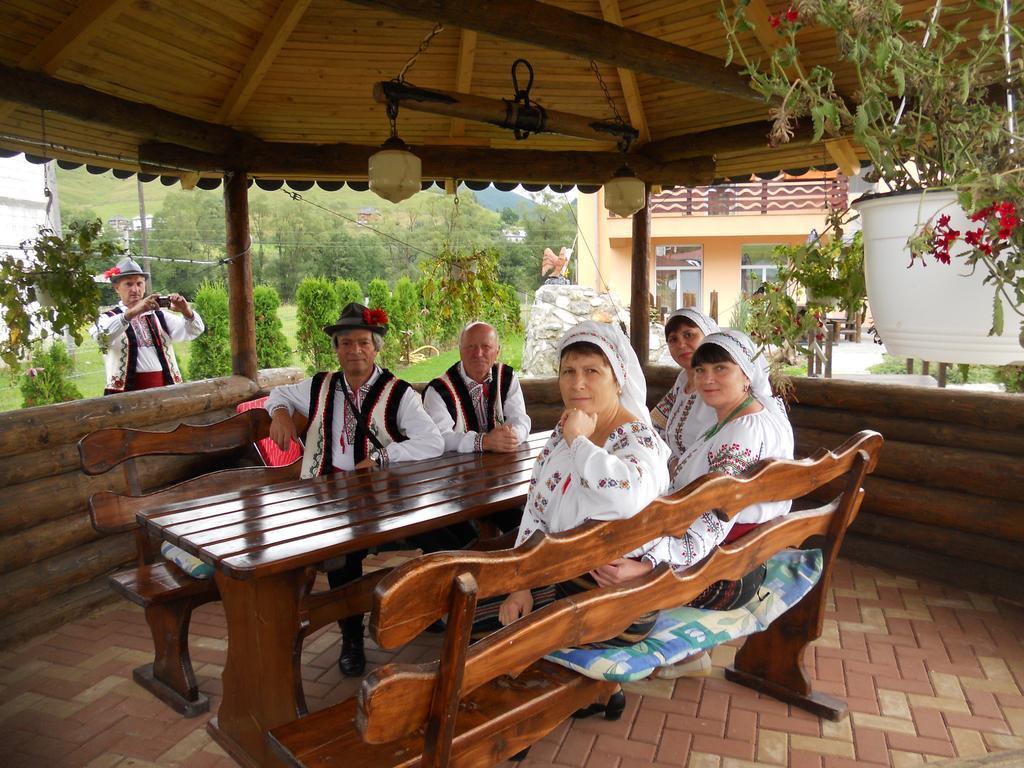 Pension, Camping & Biker Station Zur Deutschen Eiche Ciocanesti Εξωτερικό φωτογραφία